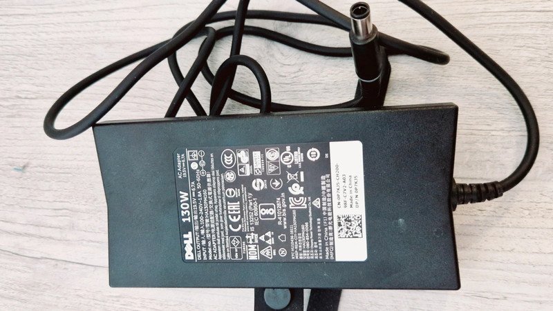 Charger Dell 130w - Image 1