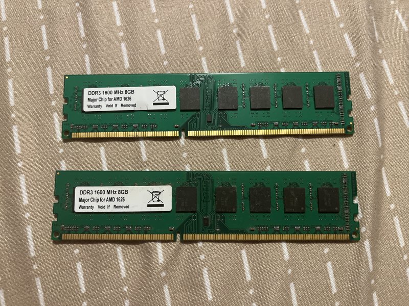 2xplacute ram 8GB DDR3 - Image 1